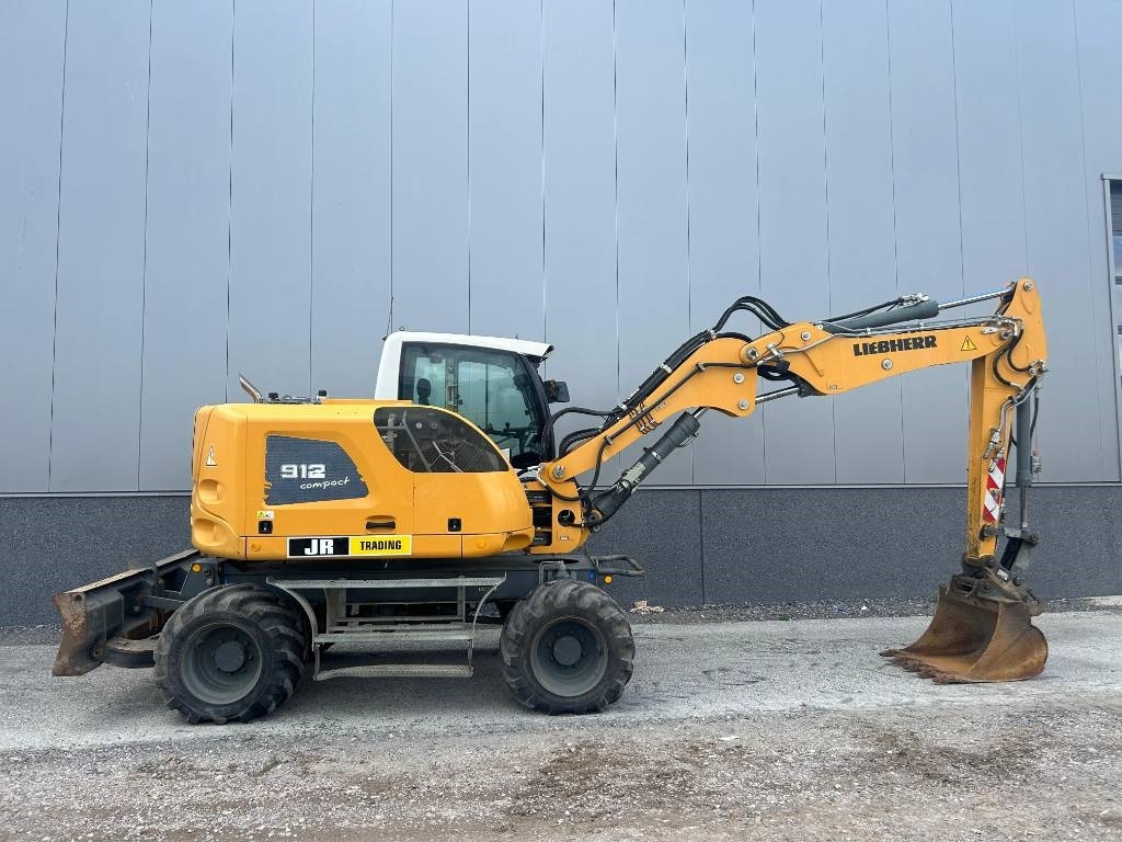 Excavadora de ruedas Liebherr A 912 Compact (2 Buckets): foto 6