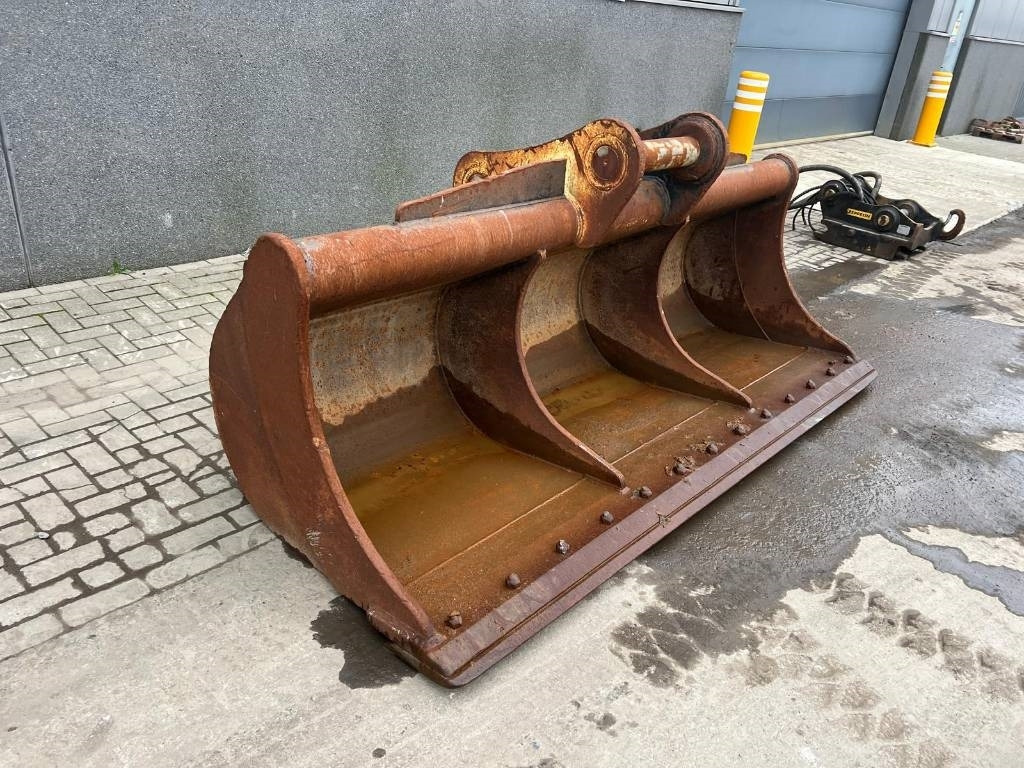 Volvo EC 480 E L coupler + bucket - Cazo para Maquinaria de construcción: foto 3 Volvo EC 480 E L coupler + bucket - Cazo para Maquinaria de construcción: foto 3