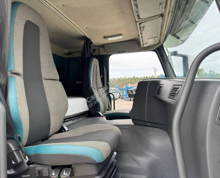 Camión portavehículos Volvo FM: foto 10 Camión portavehículos Volvo FM: foto 10