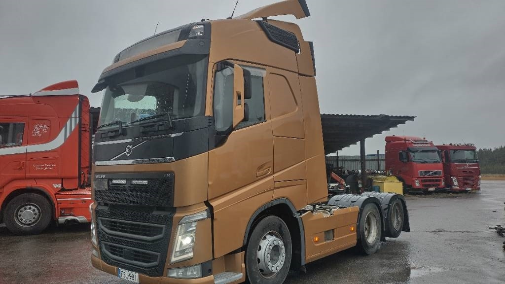 Volvo FH13 6x2 täysilmaveturi - Cabeza tractora: foto 2 Volvo FH13 6x2 täysilmaveturi - Cabeza tractora: foto 2