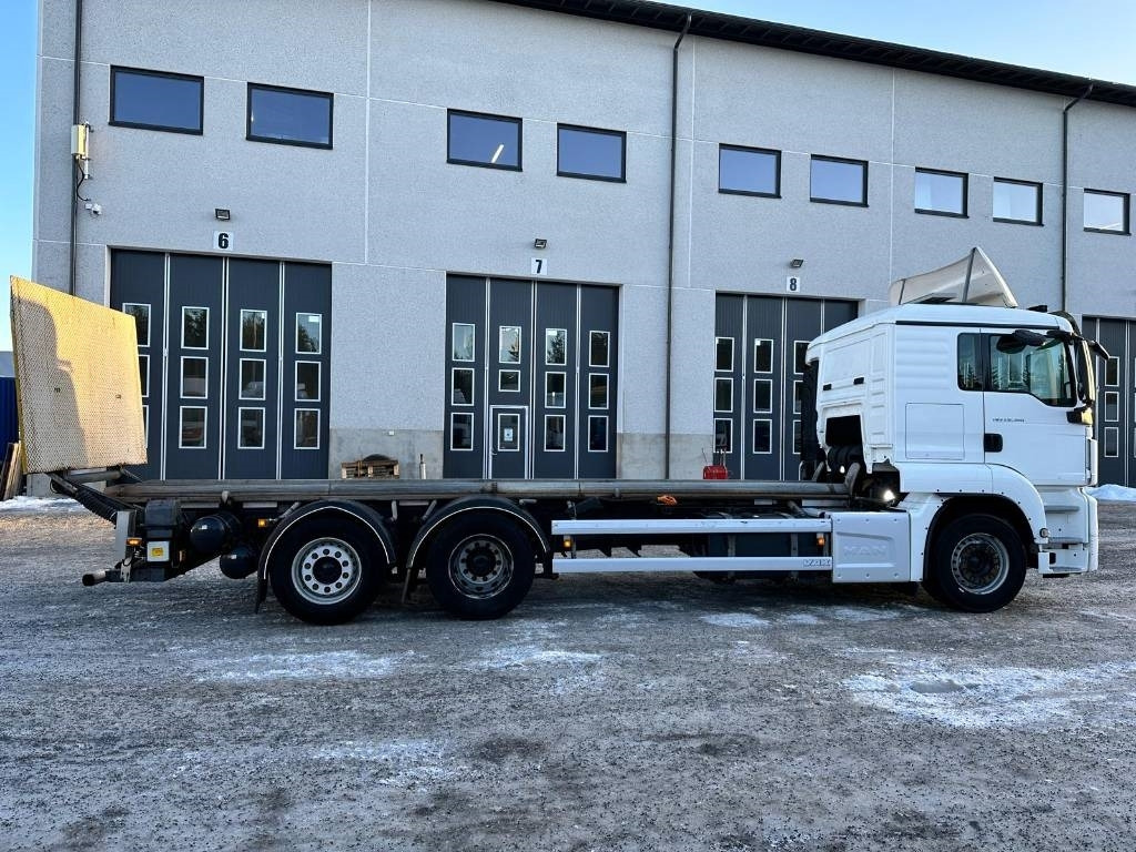 MAN TGX 26.500 konttilaite+pl-nostin,560tkm - Camión portacontenedore/ Intercambiable: foto 5 MAN TGX 26.500 konttilaite+pl-nostin,560tkm - Camión portacontenedore/ Intercambiable: foto 5