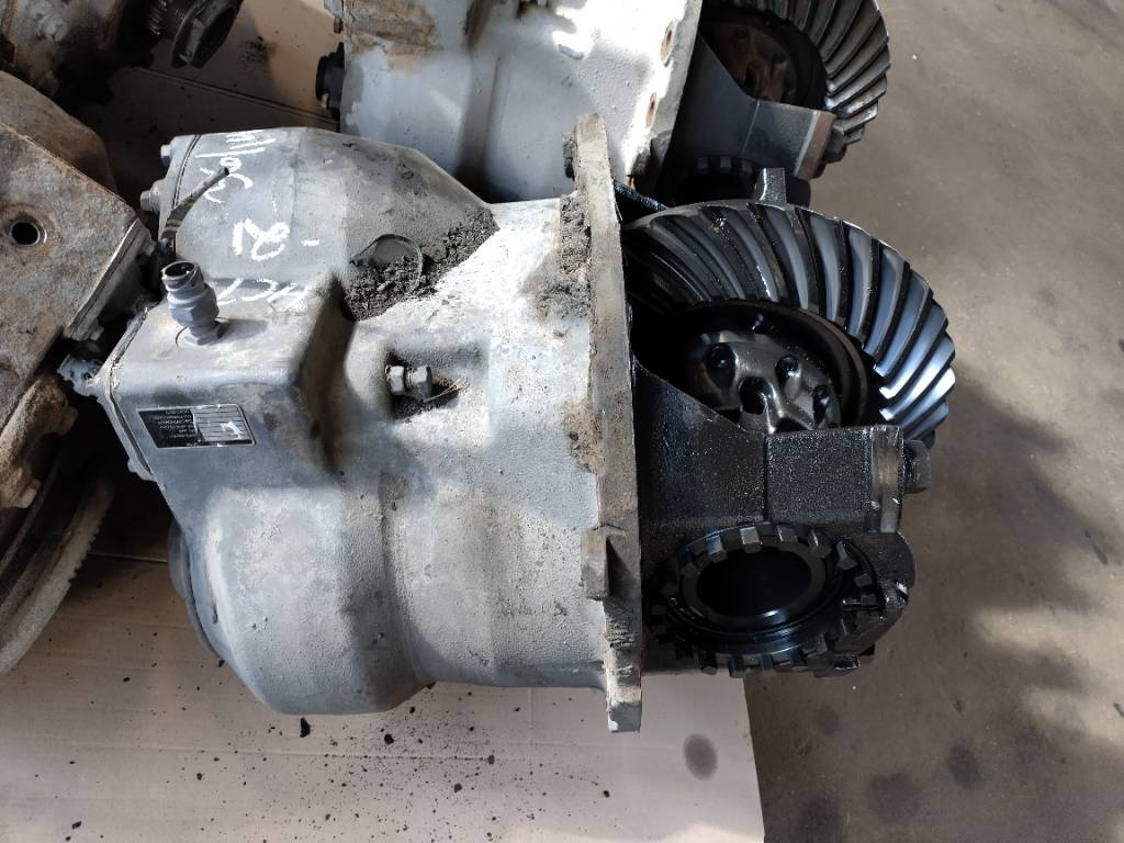 Volvo RTS2370A - Eje y piezas para Camión: foto 1 Volvo RTS2370A - Eje y piezas para Camión: foto 1