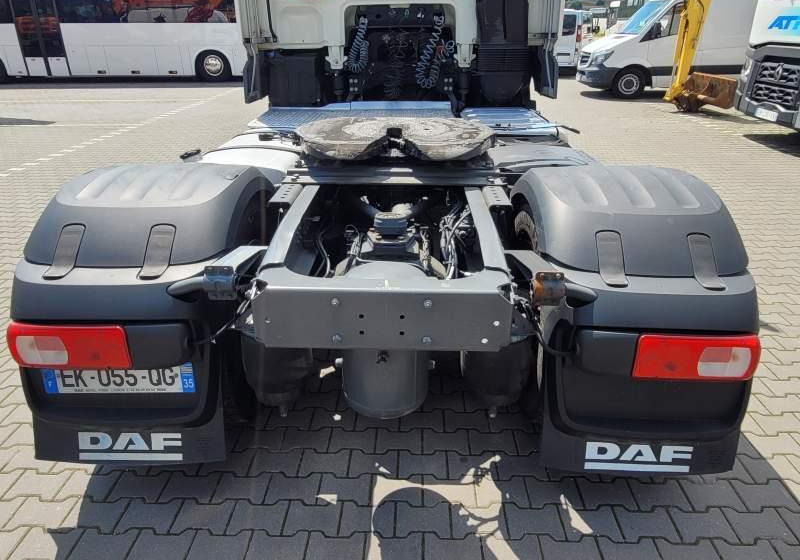 Cabeza tractora DAF XF510 SPACE CAB / SPROWADZONY / MANUAL / RETARDER: foto 10 Cabeza tractora DAF XF510 SPACE CAB / SPROWADZONY / MANUAL / RETARDER: foto 10