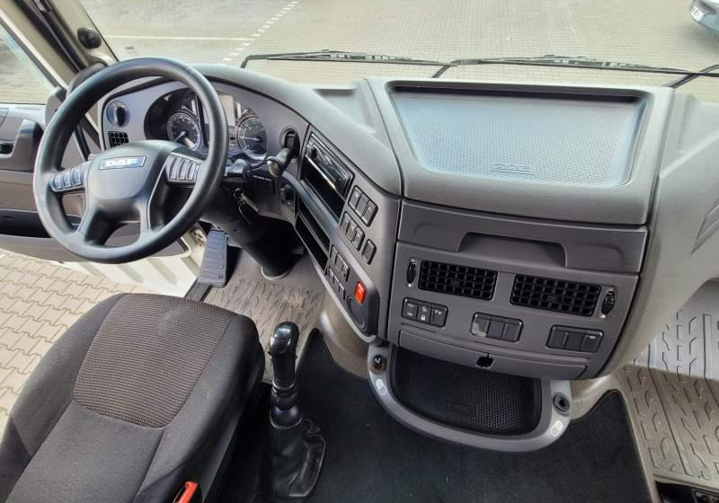 Cabeza tractora DAF XF510 SPACE CAB / SPROWADZONY / MANUAL / RETARDER: foto 16 Cabeza tractora DAF XF510 SPACE CAB / SPROWADZONY / MANUAL / RETARDER: foto 16