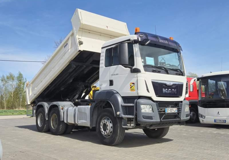 MAN TGS 26.360 / 2 STRONNA WYWROTKA/ EURO 6 - Camión volquete: foto 2 MAN TGS 26.360 / 2 STRONNA WYWROTKA/ EURO 6 - Camión volquete: foto 2