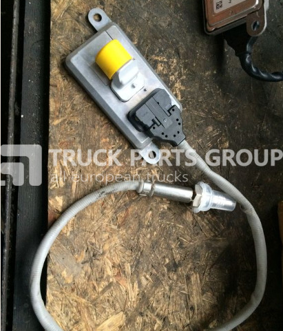 MAN NOX sensor, TGX, TGM, TGL, EURO 5, EURO 6, 5WK96790B, 5WK96618C, muffler - Sensor para Camión: foto 2 MAN NOX sensor, TGX, TGM, TGL, EURO 5, EURO 6, 5WK96790B, 5WK96618C, muffler - Sensor para Camión: foto 2