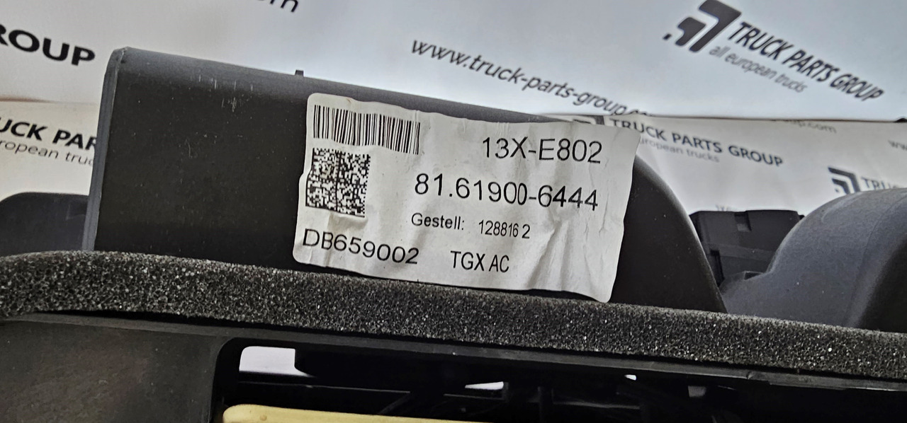 Piezas de recambio para Camión MAN MAN TGX, TGS EURO6 cab air heater, air conditioner control, heating system 81619006444, A7584004, U7345003, 81619006441, 81619006450, 81619006451: foto 6