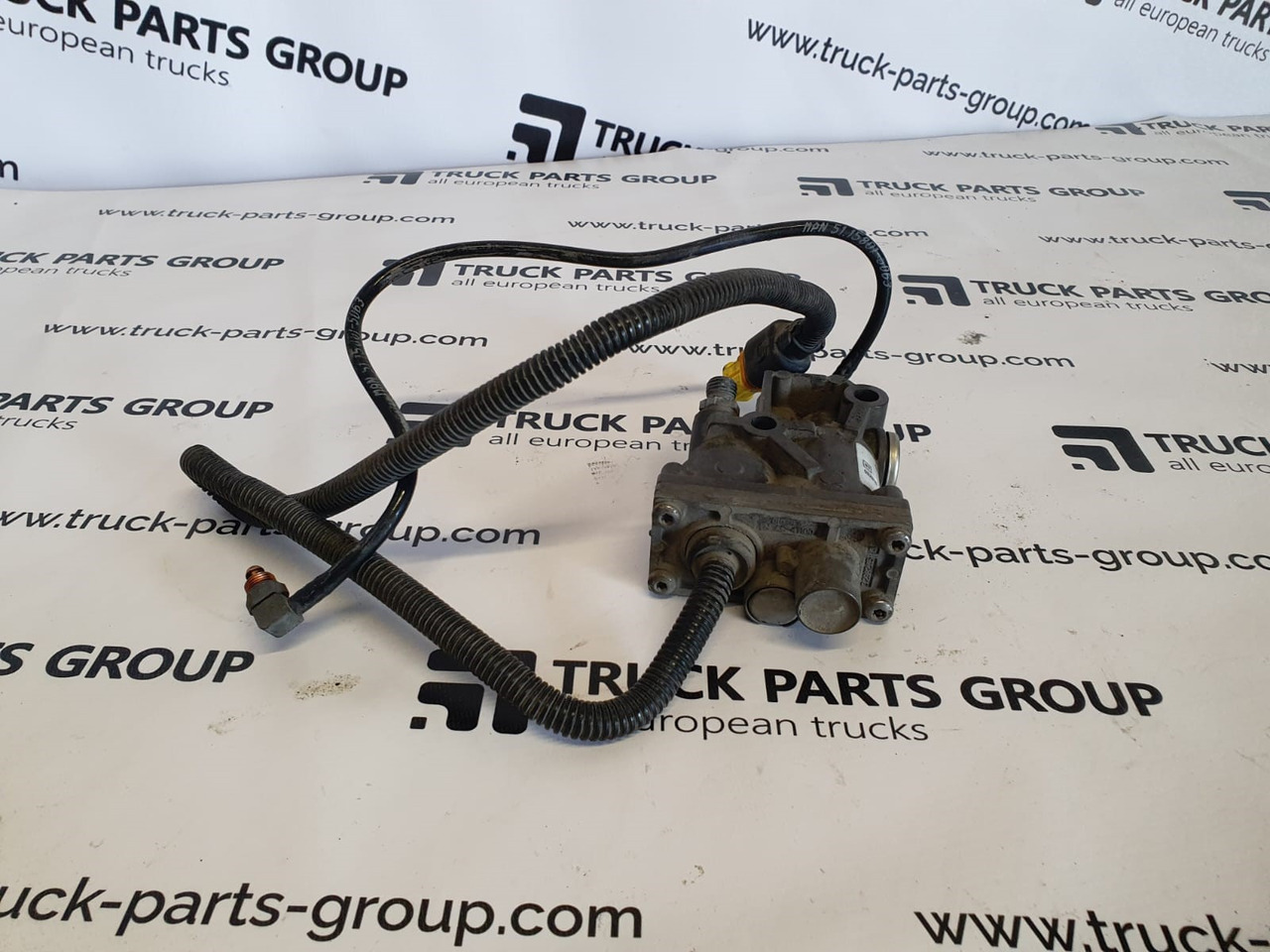 MAN MAN TGX / TGS EURO6 pressure pneumatic valve by NORGREN 4088530, 0105755, 51259020125, 51521600002, 81156106011, 81156106010, 51156100001, 81156106009, 81156106008 - Piezas de recambio para Camión: foto 3 MAN MAN TGX / TGS EURO6 pressure pneumatic valve by NORGREN 4088530, 0105755, 51259020125, 51521600002, 81156106011, 81156106010, 51156100001, 81156106009, 81156106008 - Piezas de recambio para Camión: foto 3