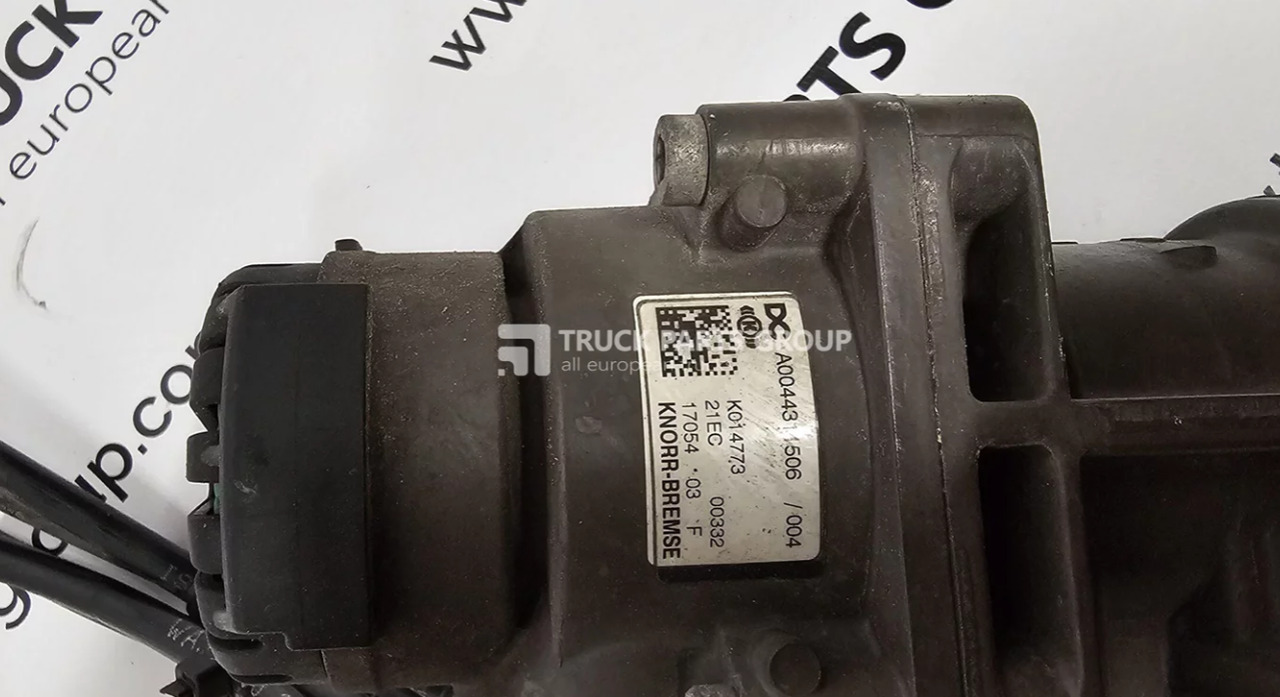 MERCEDES-BENZ MERCEDES ACTROS MP4 EURO6 foot brake valve by KNORR BREMSE 0044311506, 0044314706, 0044311406, K014773N50, K014773, 0044311406, 0044313306, 0044314906. - Piezas de recambio para Camión: foto 3 MERCEDES-BENZ MERCEDES ACTROS MP4 EURO6 foot brake valve by KNORR BREMSE 0044311506, 0044314706, 0044311406, K014773N50, K014773, 0044311406, 0044313306, 0044314906. - Piezas de recambio para Camión: foto 3