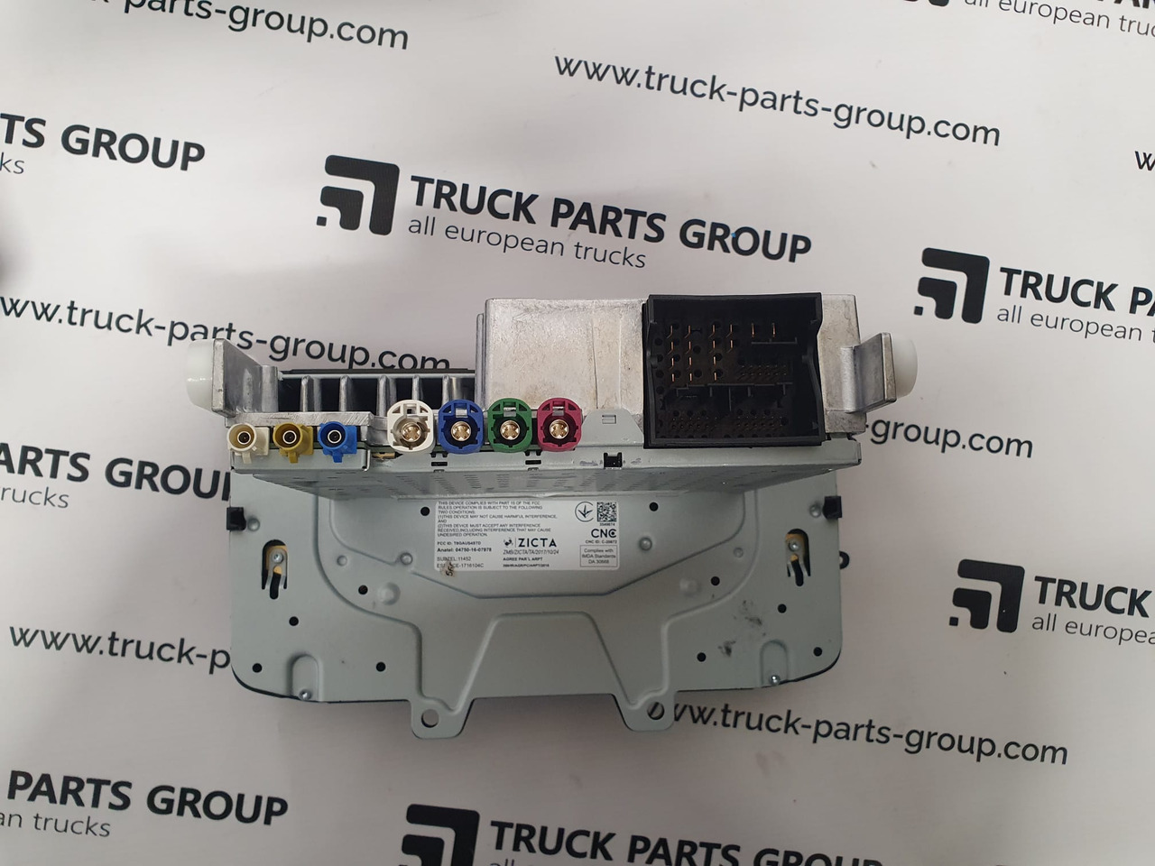 Scania T, P, G, R, L series EURO6, EURO 6 emission standard series multimedia navigation system HU scania AUS4 STD DAB, NAVI system, Harman / Becker 2594720, 2735760, 2635711, 2783088, infotainment sy - Sistema de navegación para Camión: foto 4 Scania T, P, G, R, L series EURO6, EURO 6 emission standard series multimedia navigation system HU scania AUS4 STD DAB, NAVI system, Harman / Becker 2594720, 2735760, 2635711, 2783088, infotainment sy - Sistema de navegación para Camión: foto 4