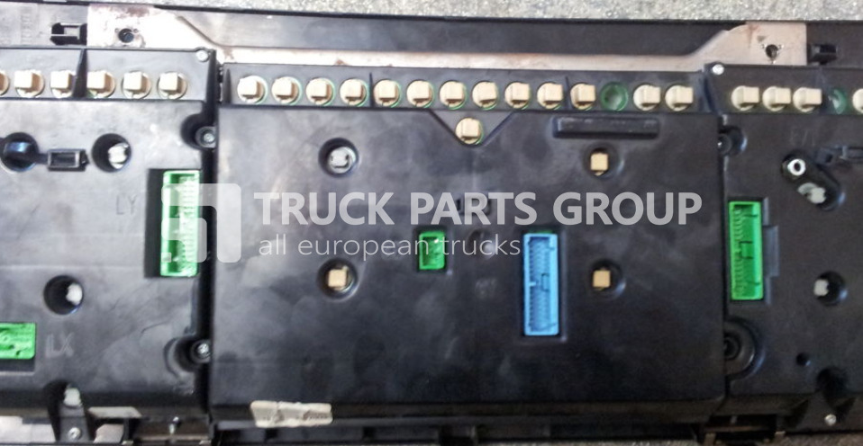 VOLVO FL6, FL10 instrument panel, instrument cluster, da dashboard - Salpicadero para Camión: foto 3 VOLVO FL6, FL10 instrument panel, instrument cluster, da dashboard - Salpicadero para Camión: foto 3