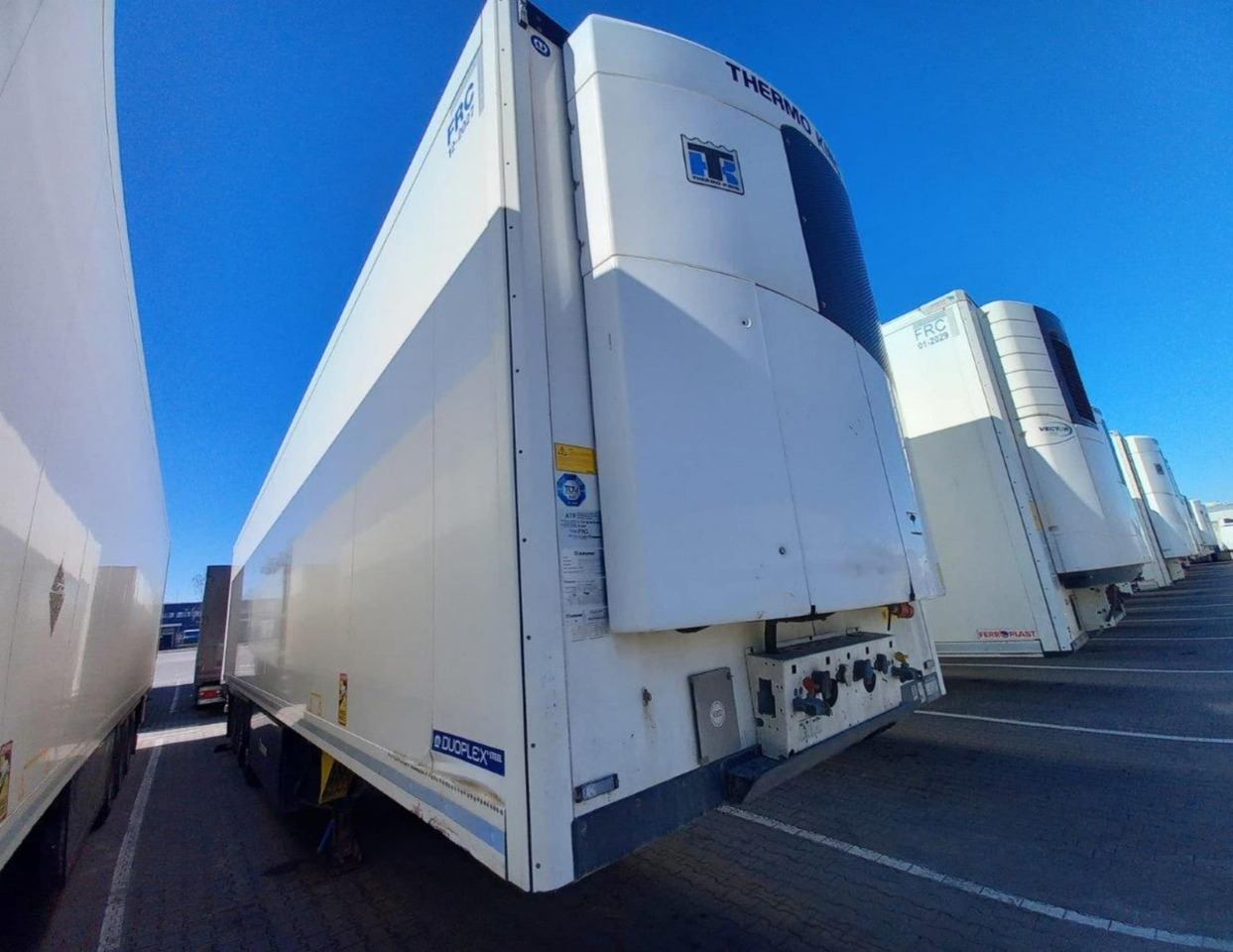 2021/2022 Krone SDR Cool Liner FP 60 ThermoKing SLXi 300 - Semirremolque frigorífico: foto 4 2021/2022 Krone SDR Cool Liner FP 60 ThermoKing SLXi 300 - Semirremolque frigorífico: foto 4