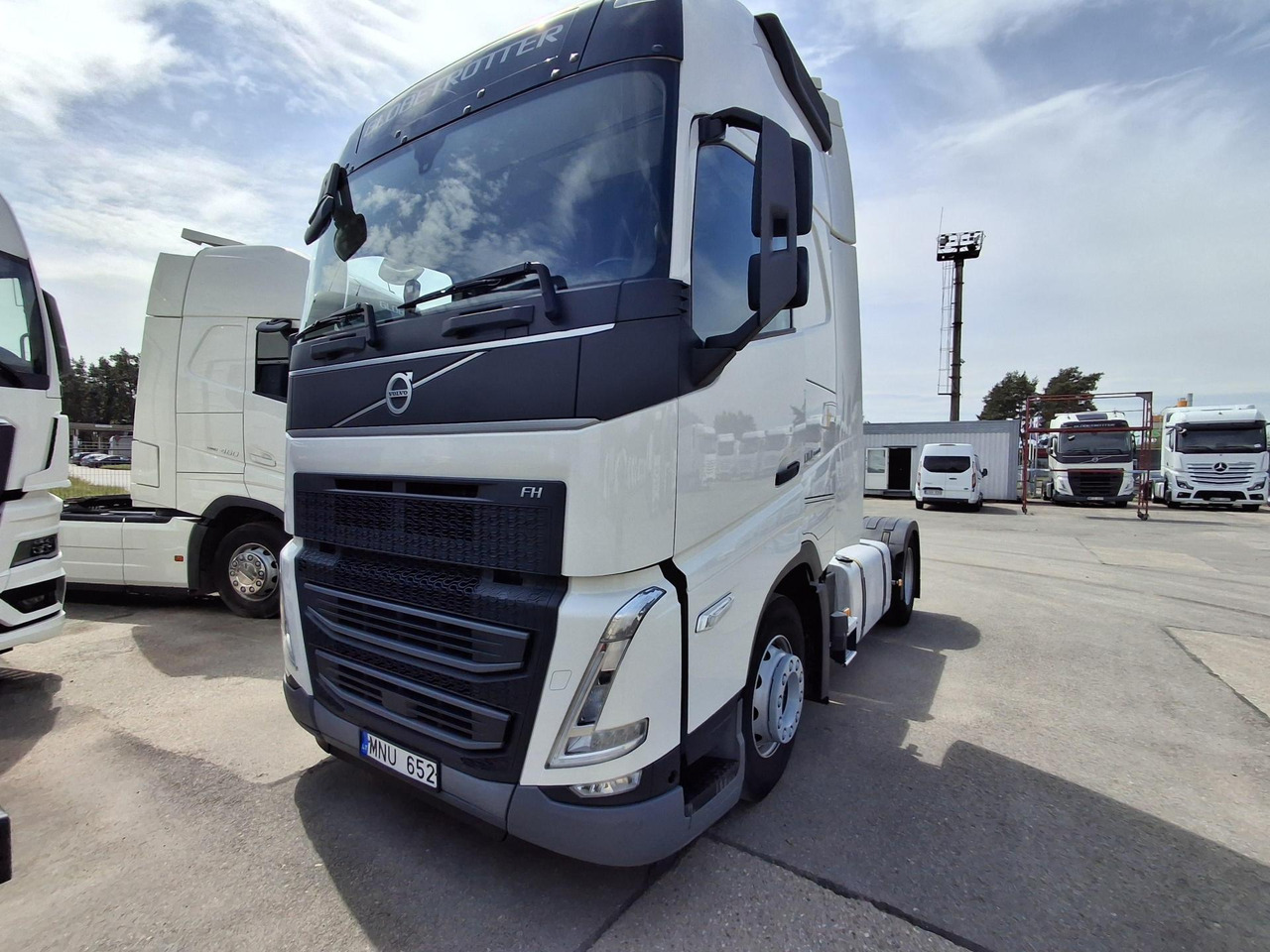 2023 Volvo FH 500 Globetrotter XL - Cabeza tractora: foto 1 2023 Volvo FH 500 Globetrotter XL - Cabeza tractora: foto 1