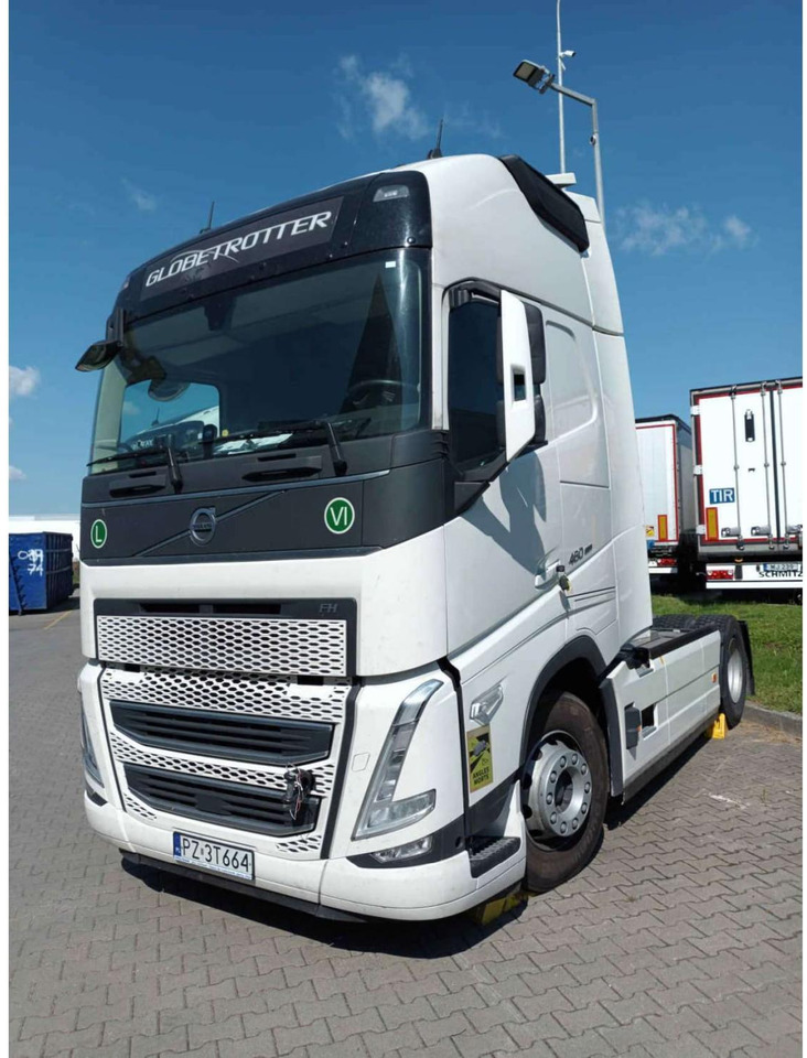 2023 Volvo FH 460 Globetrotter XL i-Save Side Skirts - Otros maquinaria: foto 4 2023 Volvo FH 460 Globetrotter XL i-Save Side Skirts - Otros maquinaria: foto 4