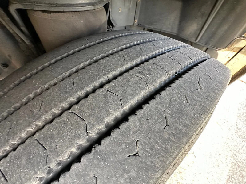 Camión grúa MAN 19.272 F90 / NL TRUCK / 4X2 / EURO1 / ATLAS AK140.1-6,2/1 / MANUAL / FIRST OWNER: foto 16