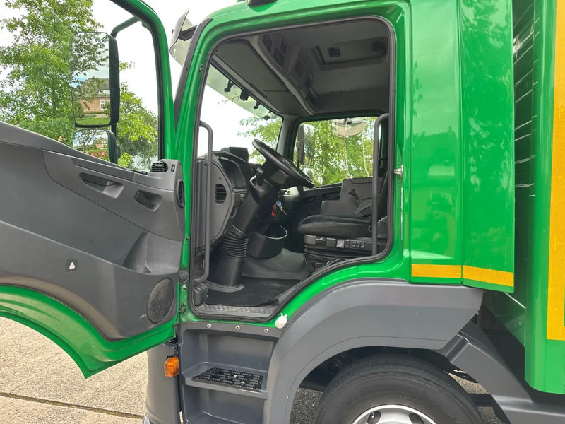 Mercedes-Benz Atego 1018 / NL TRUCK / LOW KM / AIRCO / BOX+LIFT+SIDEDOOR / 10T / AUTOMATIC - Camión caja cerrada: foto 4 Mercedes-Benz Atego 1018 / NL TRUCK / LOW KM / AIRCO / BOX+LIFT+SIDEDOOR / 10T / AUTOMATIC - Camión caja cerrada: foto 4