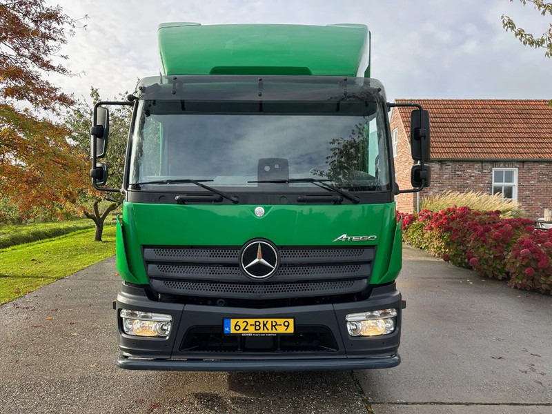 Mercedes-Benz Atego 1018 / NL TRUCK / LOW KM / AIRCO / EURO 6 / BOX+LIFT+SIDE DOOR / 10T / AUTOMATIC - Camión caja cerrada: foto 2 Mercedes-Benz Atego 1018 / NL TRUCK / LOW KM / AIRCO / EURO 6 / BOX+LIFT+SIDE DOOR / 10T / AUTOMATIC - Camión caja cerrada: foto 2