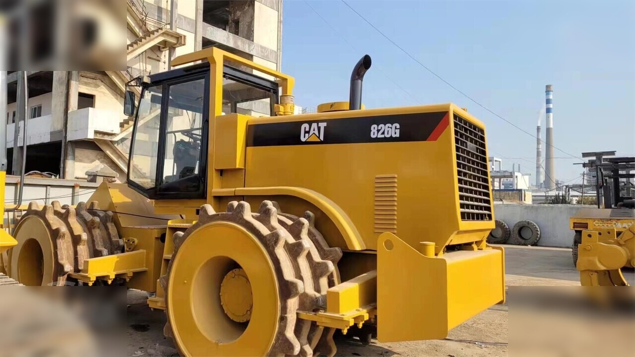CATERPILLAR 826G - Compactador: foto 3 CATERPILLAR 826G - Compactador: foto 3