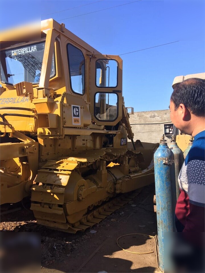 Bulldozer CATERPILLAR D7G: foto 6