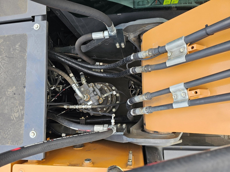 Excavadora de cadenas Case CX220C: foto 10