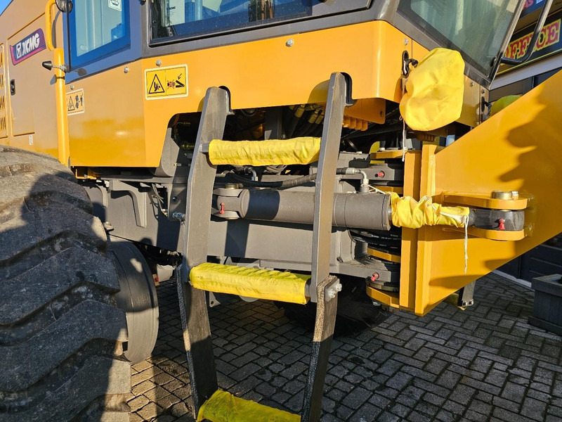 Grader nuevo XCMG GR165: foto 8 Grader nuevo XCMG GR165: foto 8