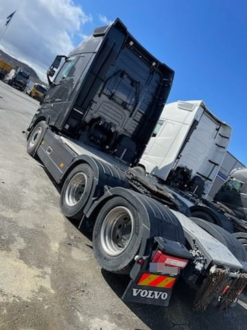 Volvo FH 540 6x2 Retarder New TUV - Cabeza tractora: foto 4 Volvo FH 540 6x2 Retarder New TUV - Cabeza tractora: foto 4
