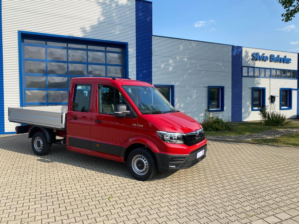 MAN TGE 3.140 Doka Pritsche Next Level *TEMPO*KLIMA*CAM*AHK*APP*PDC*INKL.19% MWST*SOFORT!* - Furgoneta caja abierta, Furgoneta combi: foto 1 MAN TGE 3.140 Doka Pritsche Next Level *TEMPO*KLIMA*CAM*AHK*APP*PDC*INKL.19% MWST*SOFORT!* - Furgoneta caja abierta, Furgoneta combi: foto 1