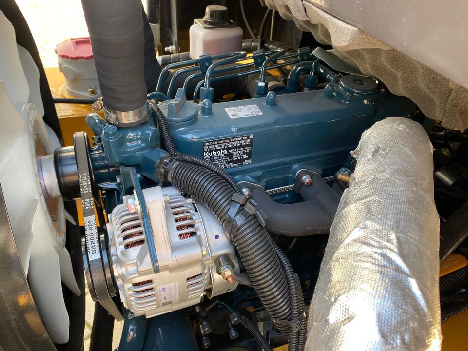 Cargadora articulada Teleskoplader/Radlader BK810T inkl. Tieflader und großem Zubehör *INKL.19% MWST*BERGER KRAUS*KUBOTA*EURO*CE*: foto 17