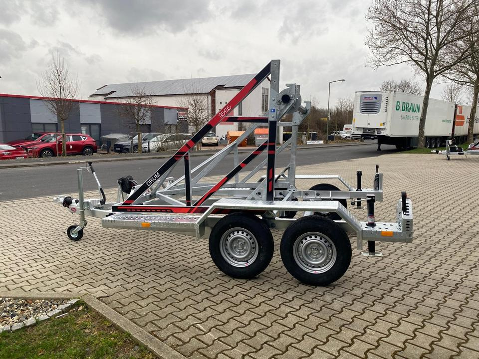 Vermietung / Kabelanhänger 3500KG / Nutzlast 2766KG / Kabeltrommel-Anhänger / Glasfaser/ 3 Tage - Remolque portabobinas: foto 4 Vermietung / Kabelanhänger 3500KG / Nutzlast 2766KG / Kabeltrommel-Anhänger / Glasfaser/ 3 Tage - Remolque portabobinas: foto 4