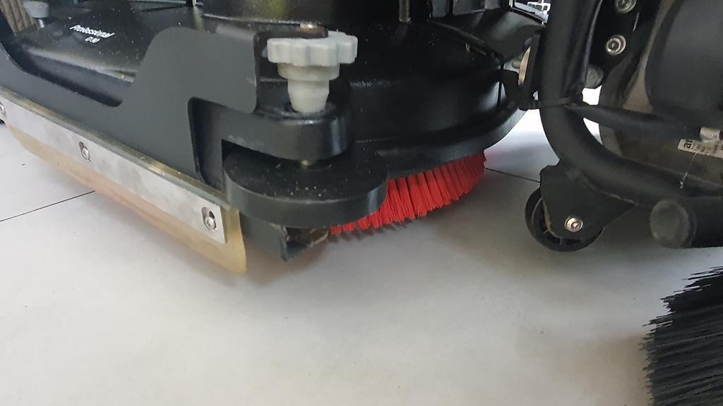 Fregadora KÄRCHER Szorowarka Zamiatarka KARCHER B200 R Dose SB Serwis GWARANCJA 2019 YEAR: foto 18