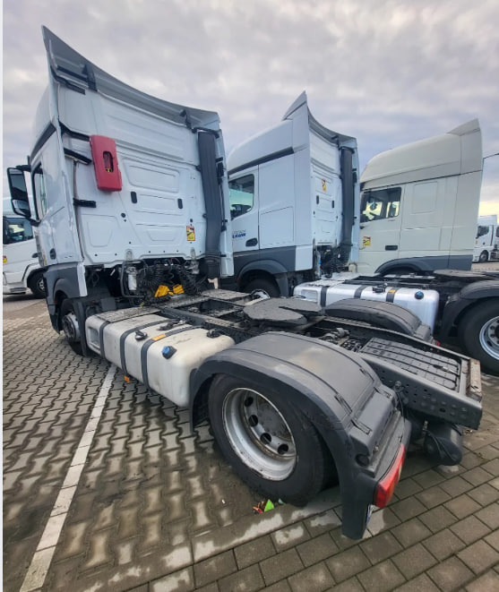 Mercedes-Benz ACTROS 1845 mega WDF - Cabeza tractora: foto 4 Mercedes-Benz ACTROS 1845 mega WDF - Cabeza tractora: foto 4