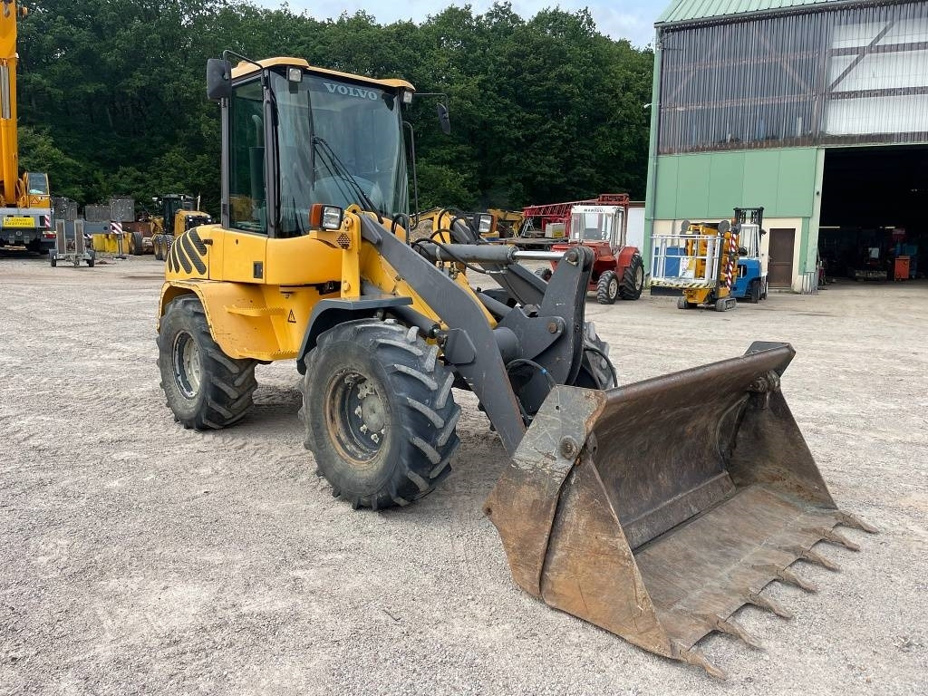Volvo L 35 B-Z - Cargadora de ruedas: foto 2 Volvo L 35 B-Z - Cargadora de ruedas: foto 2