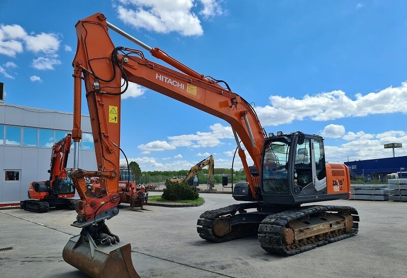 Hitachi ZX180LC-3 - Excavadora de cadenas: foto 2 Hitachi ZX180LC-3 - Excavadora de cadenas: foto 2