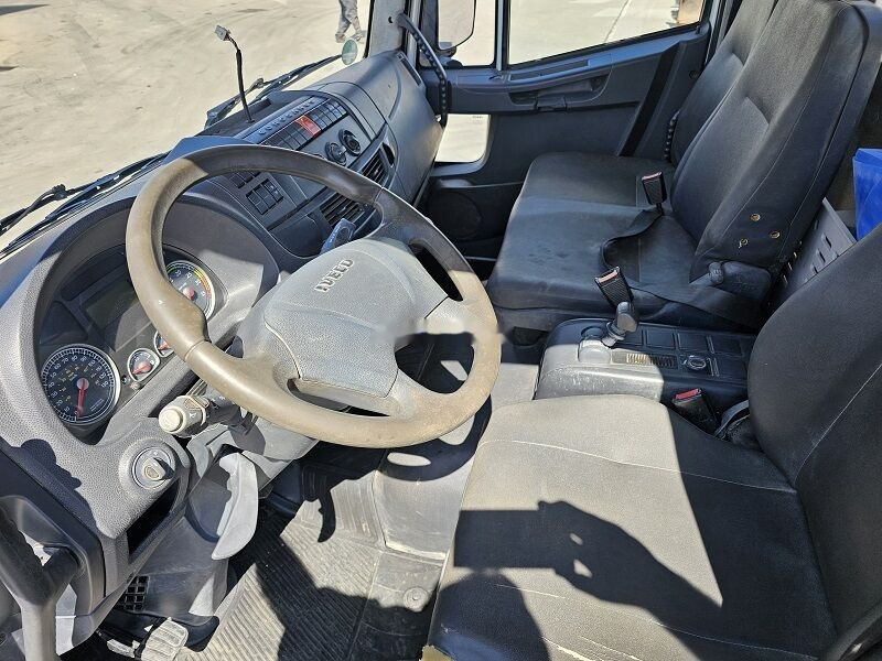 Camión volquete IVECO 80E18: foto 8