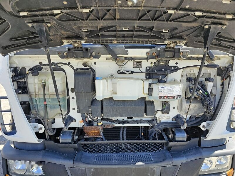 Camión volquete IVECO 80E18: foto 11