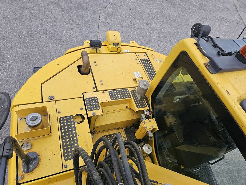 Excavadora de cadenas KOMATSU PC138US-8: foto 14