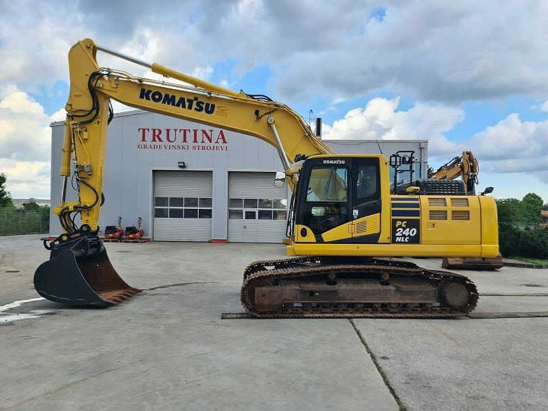 Komatsu PC240NLC-11 - Excavadora de cadenas: foto 1 Komatsu PC240NLC-11 - Excavadora de cadenas: foto 1