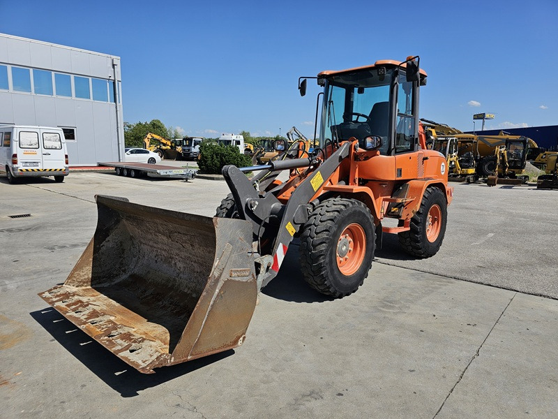 VOLVO L30G - Cargadora de ruedas: foto 1 VOLVO L30G - Cargadora de ruedas: foto 1
