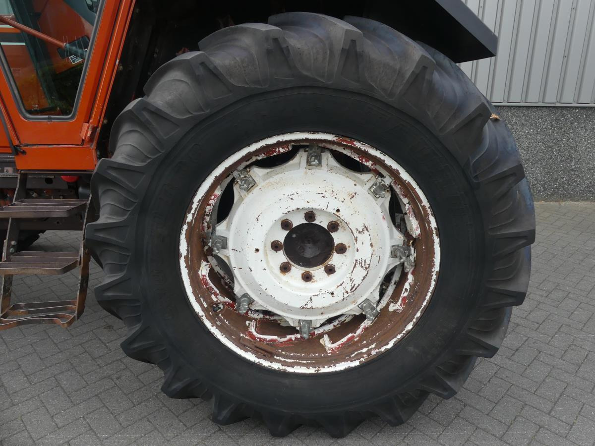 Tractor Fiat 160-90: foto 23