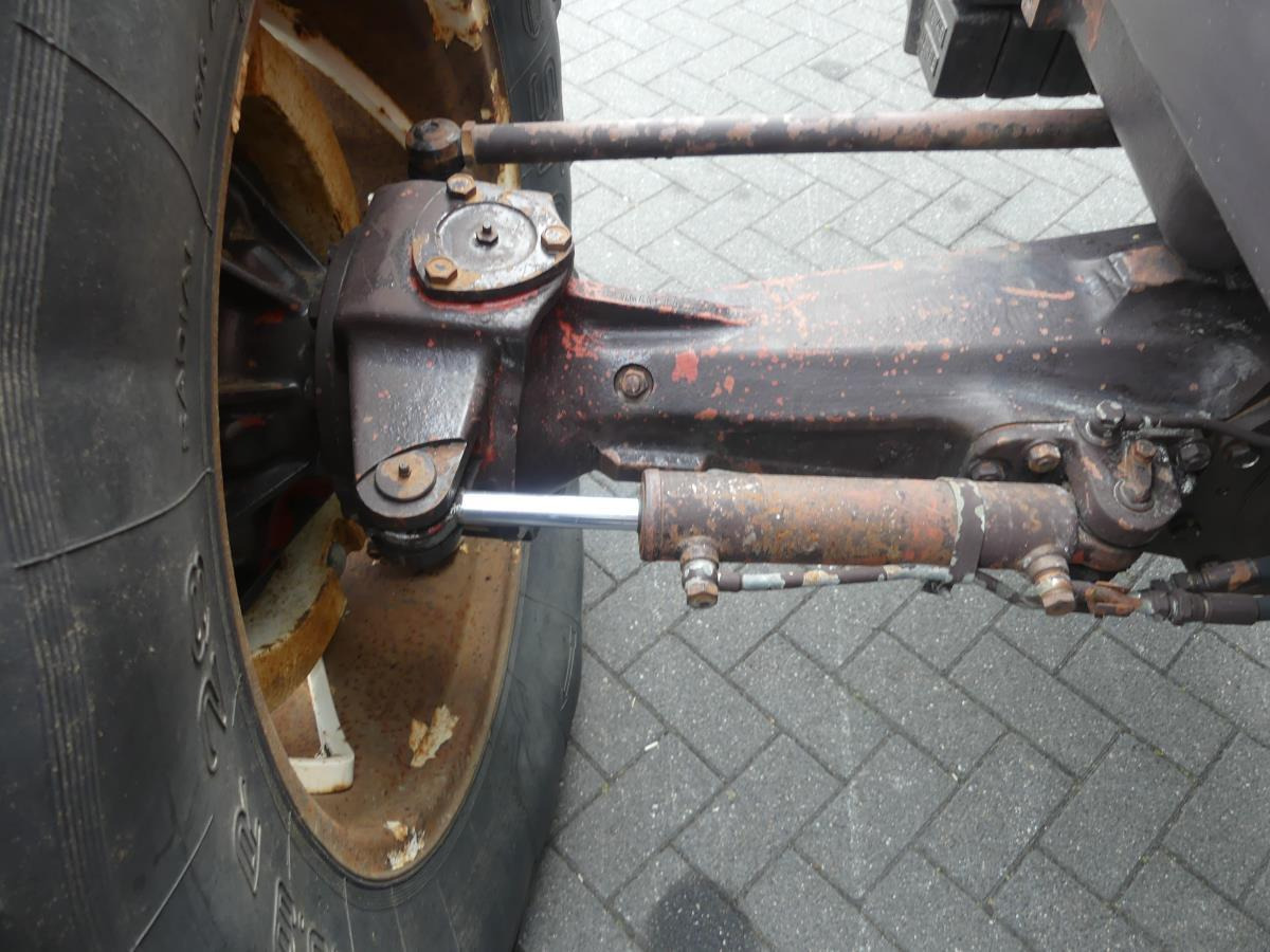 Tractor Fiat 160-90: foto 37