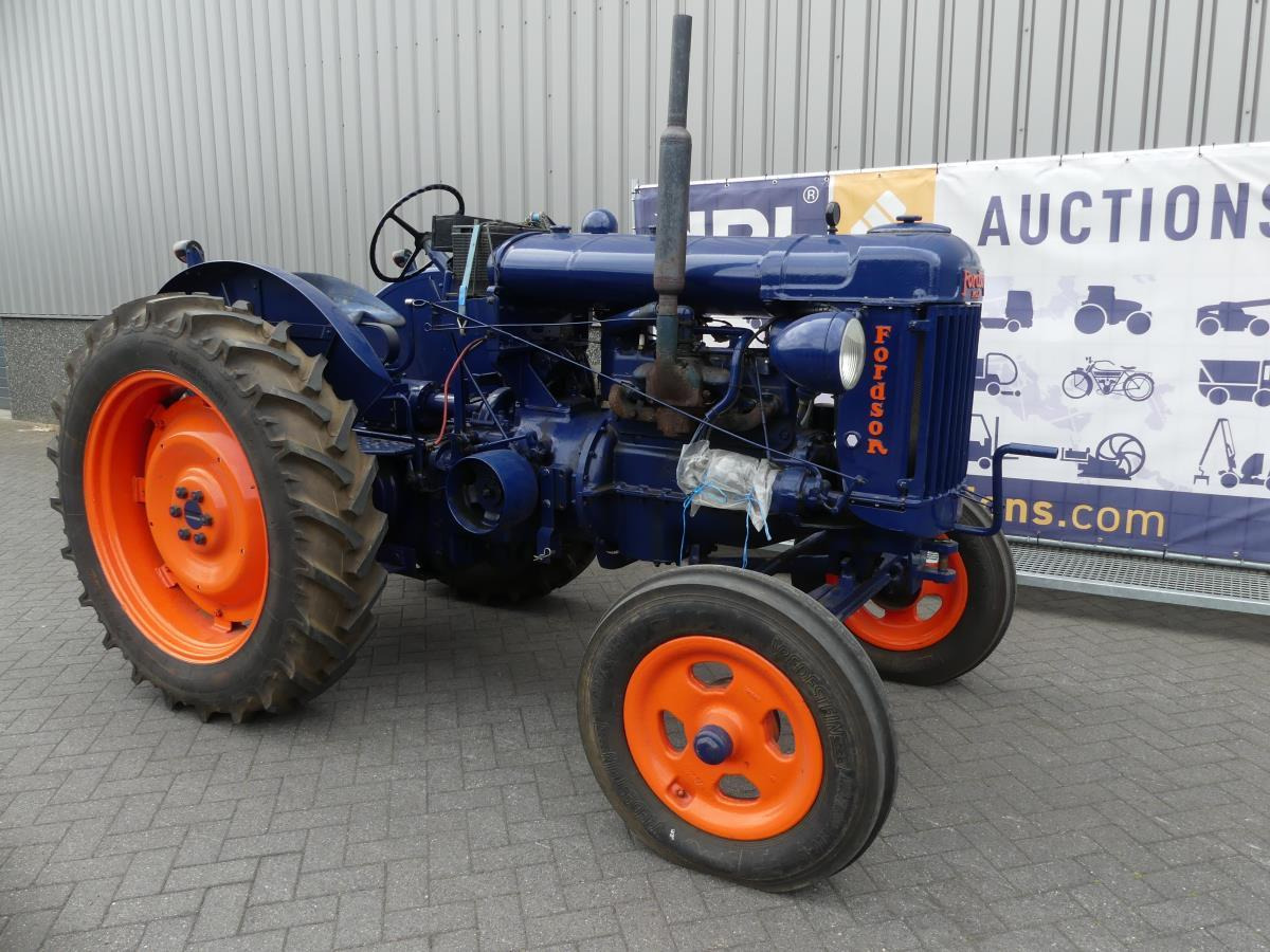 Fordson 27N - Tractor: foto 3 Fordson 27N - Tractor: foto 3