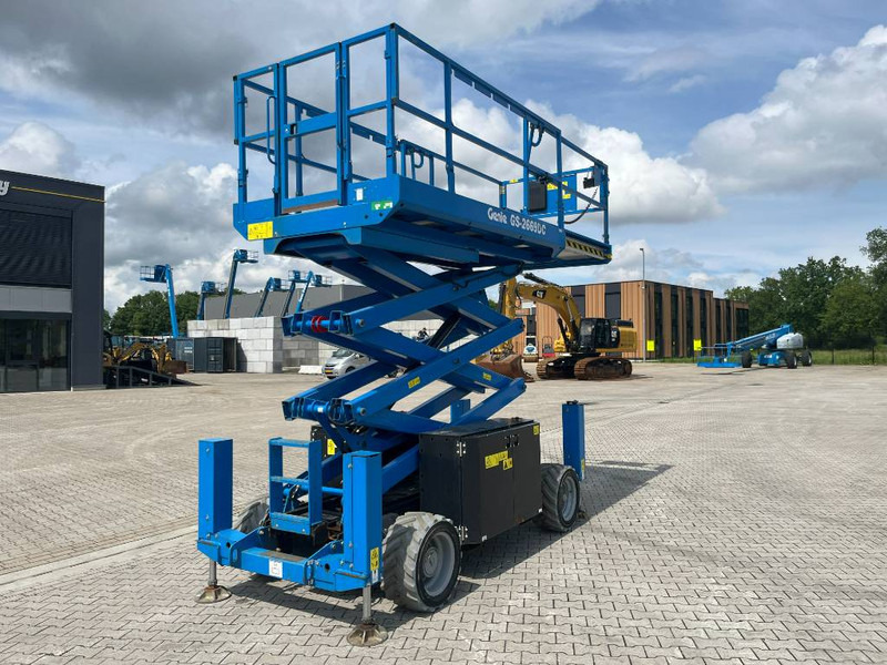 Genie GS 2669 DC - Plataforma de tijeras: foto 3 Genie GS 2669 DC - Plataforma de tijeras: foto 3