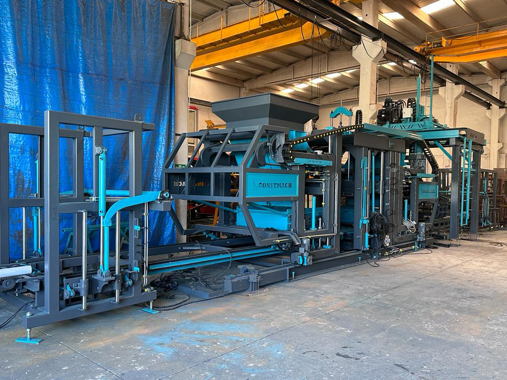Constmach Machine à Fabriquer des Briquettes BS-42 (Machine à Fabriquer des Blocs de Béton) - Máquina bloquera: foto 4 Constmach Machine à Fabriquer des Briquettes BS-42 (Machine à Fabriquer des Blocs de Béton) - Máquina bloquera: foto 4