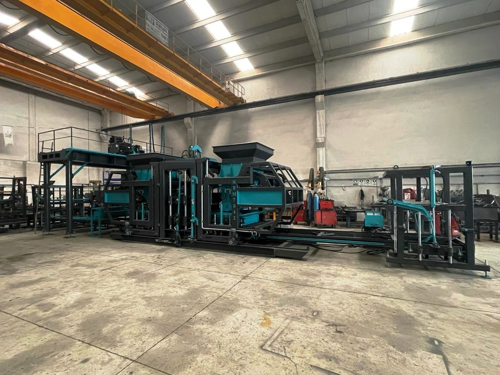 Constmach Machine de Fabrication de Blocs de Béton BS-20 Garantie de 2 ans - Máquina bloquera: foto 2 Constmach Machine de Fabrication de Blocs de Béton BS-20 Garantie de 2 ans - Máquina bloquera: foto 2