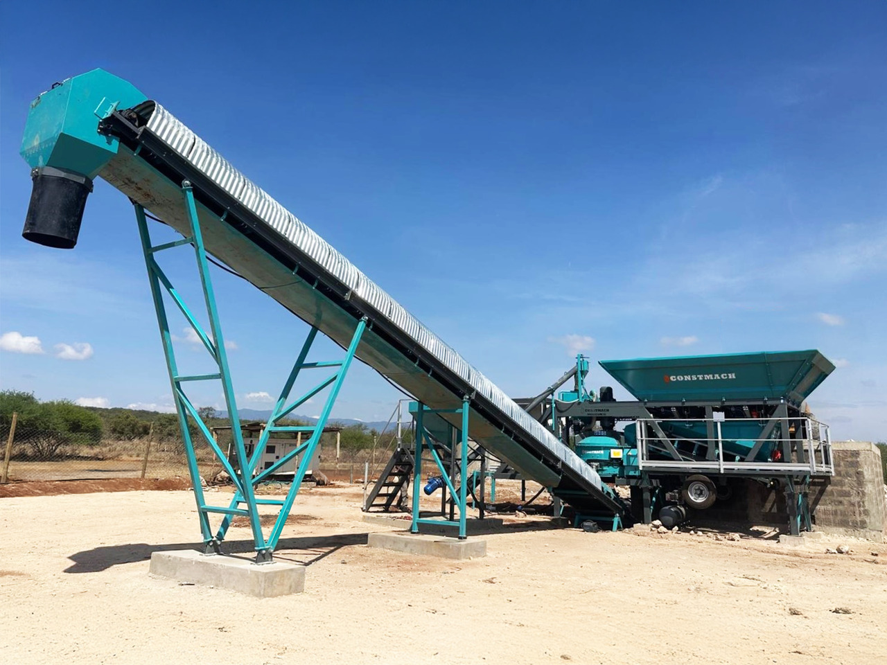 Constmach Mini Mobile Concrete Batching Plant 30 m³/h - Planta de hormigón: foto 1 Constmach Mini Mobile Concrete Batching Plant 30 m³/h - Planta de hormigón: foto 1