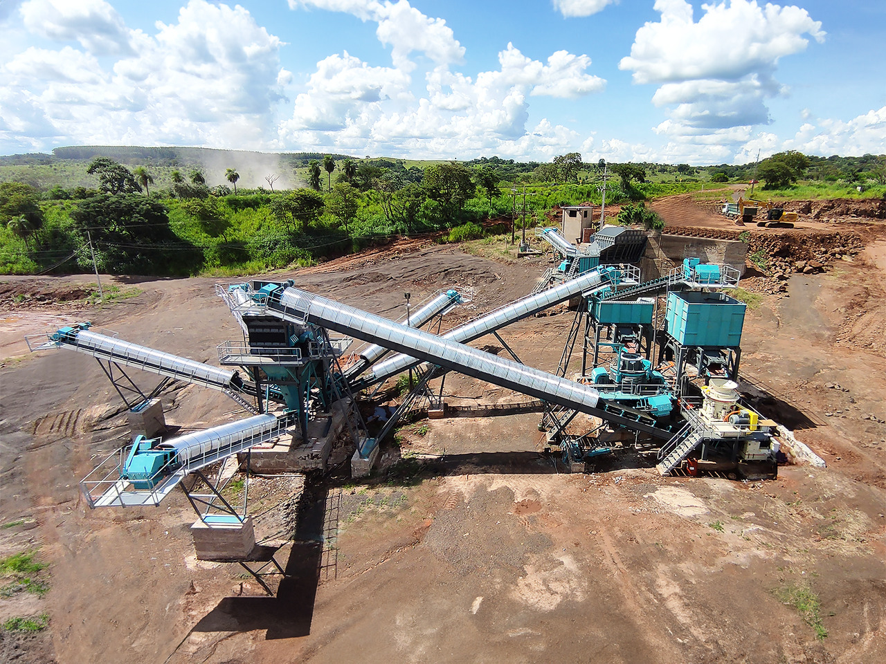 Constmach Stationary Stone Crushing and Screening Plant 50 to 1,000 TPH - Machacadora: foto 4 Constmach Stationary Stone Crushing and Screening Plant 50 to 1,000 TPH - Machacadora: foto 4