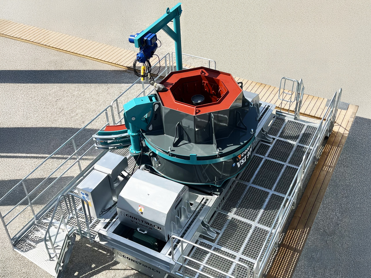Constmach Vertical Shaft Impact Stone Crusher 190-250 TPH - Trituradora de impacto: foto 2 Constmach Vertical Shaft Impact Stone Crusher 190-250 TPH - Trituradora de impacto: foto 2