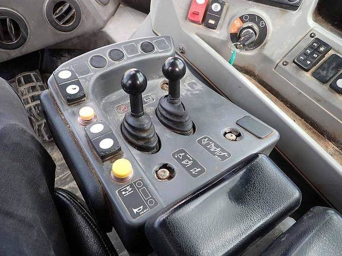 Cargadora de ruedas CAT 988K: foto 13