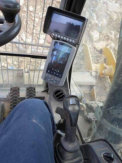 Excavadora CAT M320F: foto 10
