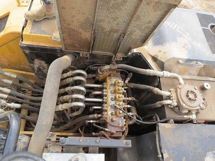 Excavadora CAT M320F: foto 19